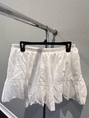 Steve Madden White Tiered Ruffle Skirt